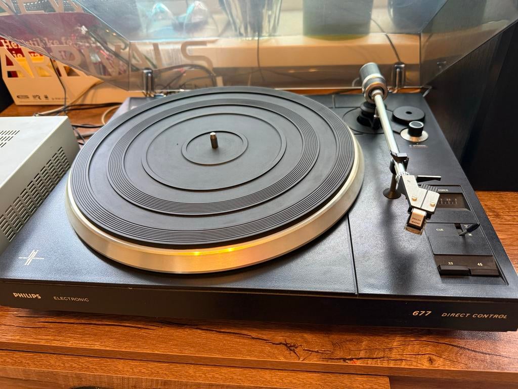 Philips 677 DirectControl Platenspeler tuner en luidsprekers, Audio, Tv en Foto, Platenspelers, Ophalen of Verzenden, Zo goed als nieuw