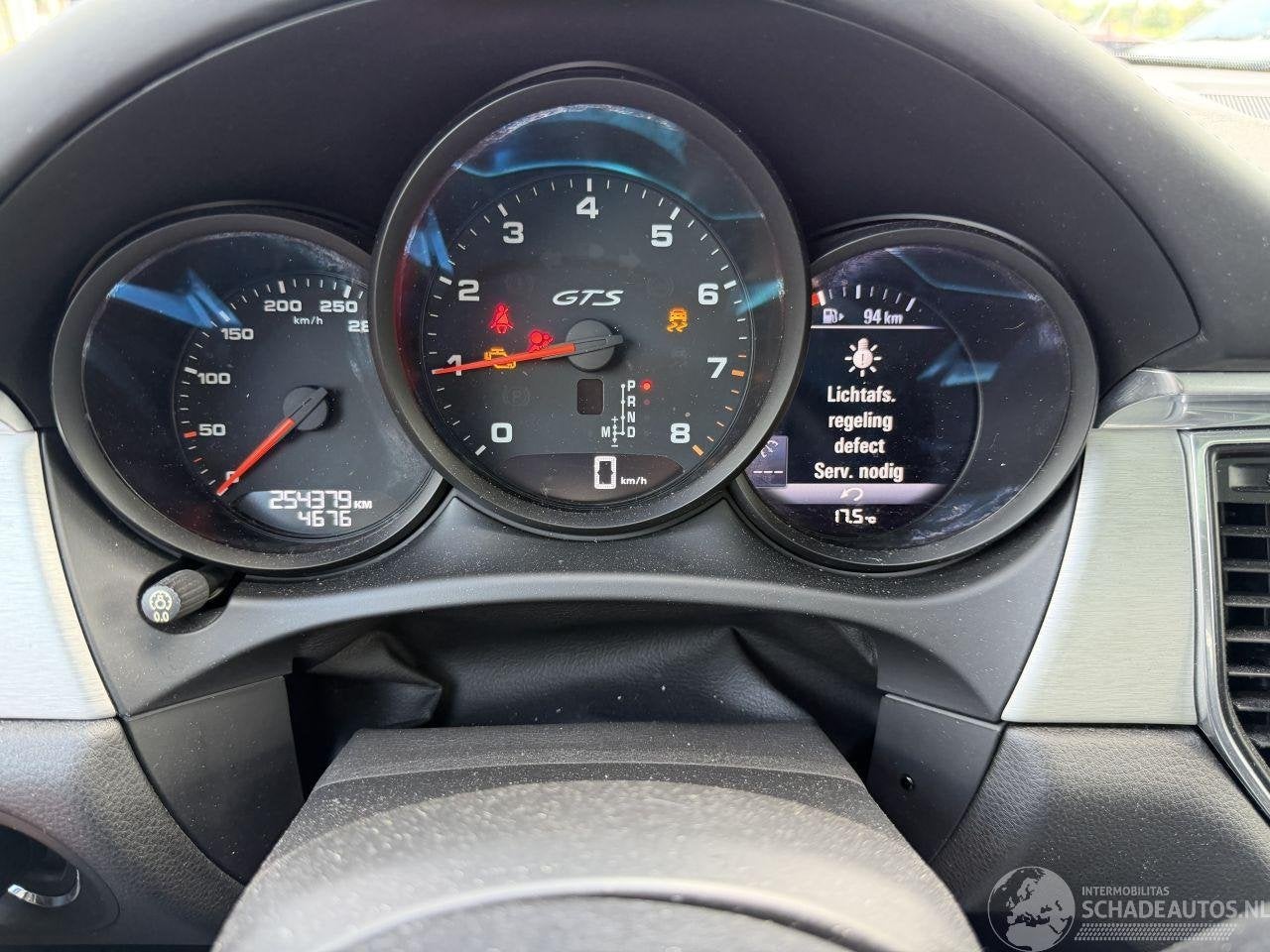 Foto 15 van Porsche Macan 3.0 GTS AWD / Panorama / Leer (bj 2017)