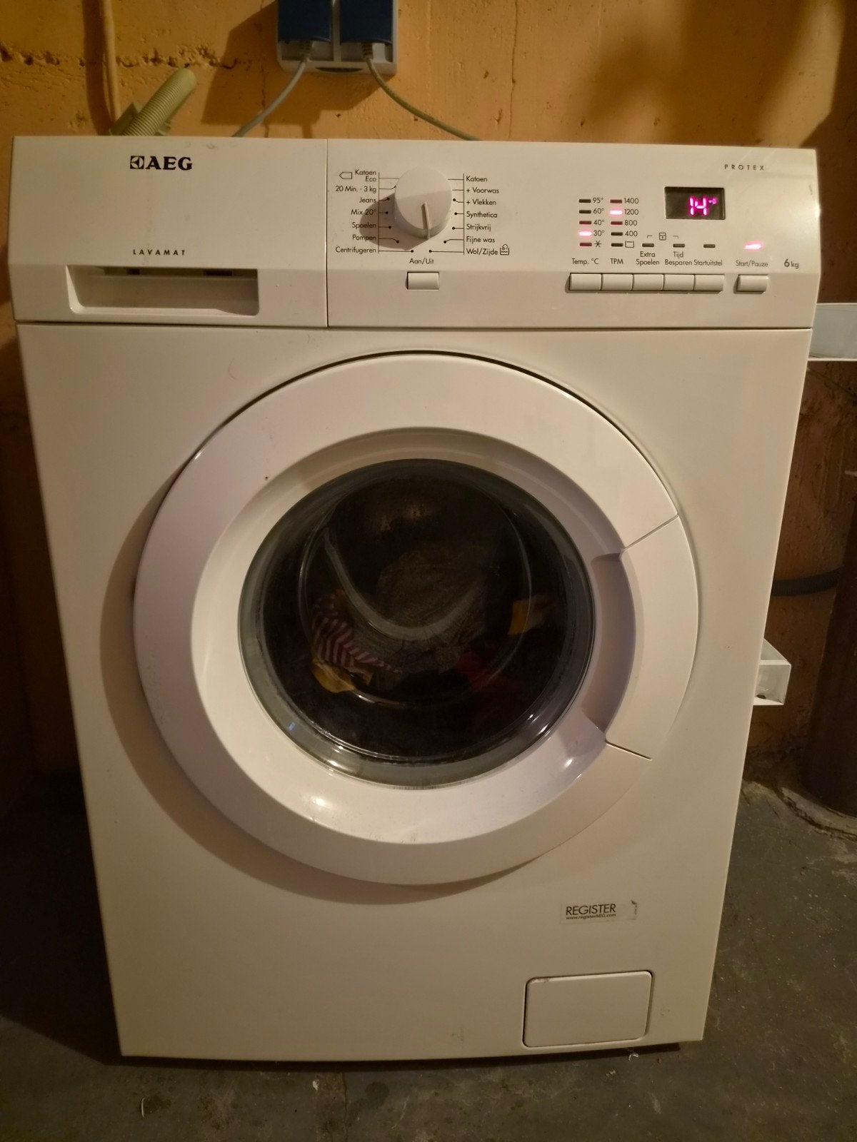 AEG Lavamat Wasmachine - Goede staat, Witgoed en Apparatuur, Ophalen, Zo goed als nieuw, Voorlader, Kort programma