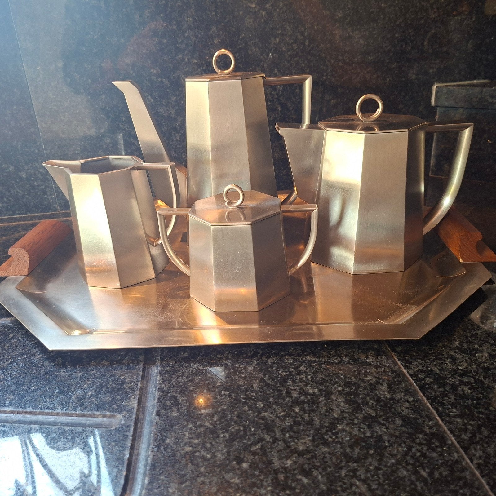 Mooi Art Deco 5-delig servies van metaal, Ophalen of Verzenden