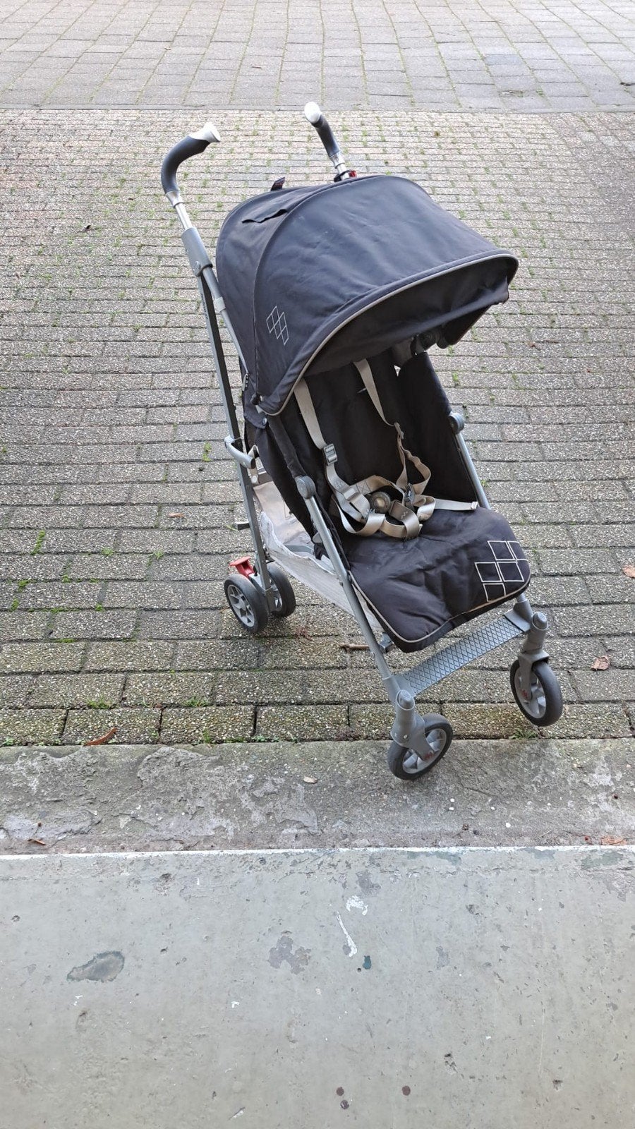 Maclaren buggy met regenhoes, Ophalen, Gebruikt, Maclaren, Regenhoes
