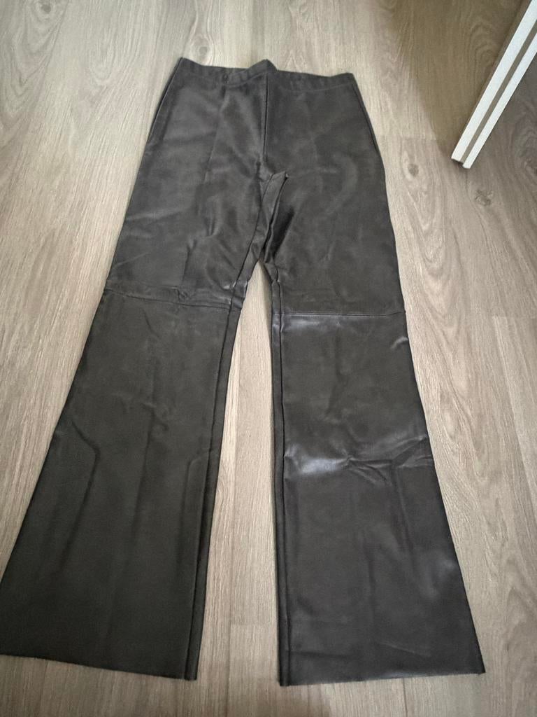 H&M Zwarte Faux Leren Broek Maat M, Maat 38/40 (M), Zwart, Nieuw, Ophalen of Verzenden
