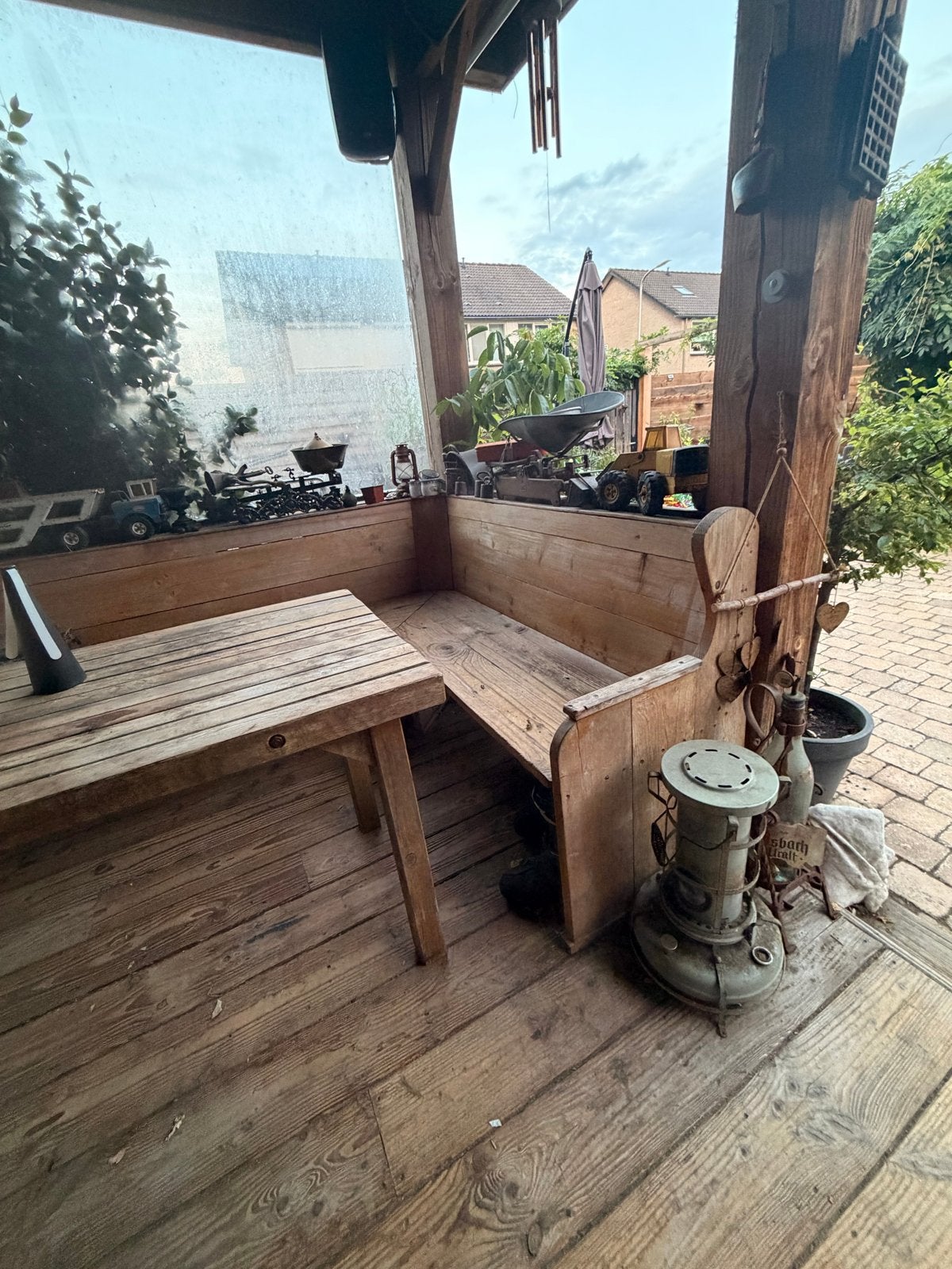 Robuuste houten picknicktafel met banken, Tuin en Terras, Ophalen of Verzenden, Gebruikt, Hout