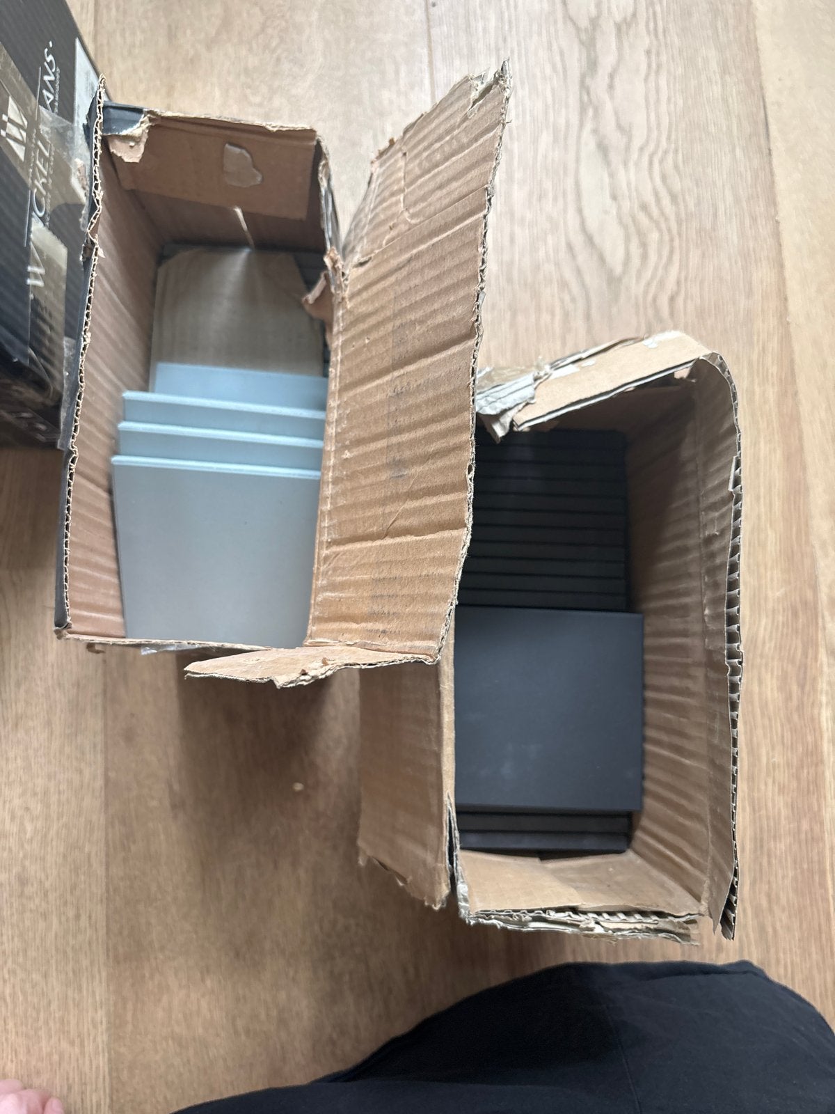 Winckelmans 2 halve dozen 10x10 cm, blauw en zwart, Ophalen, Nieuw, Minder dan 20 cm, Minder dan 5 m²