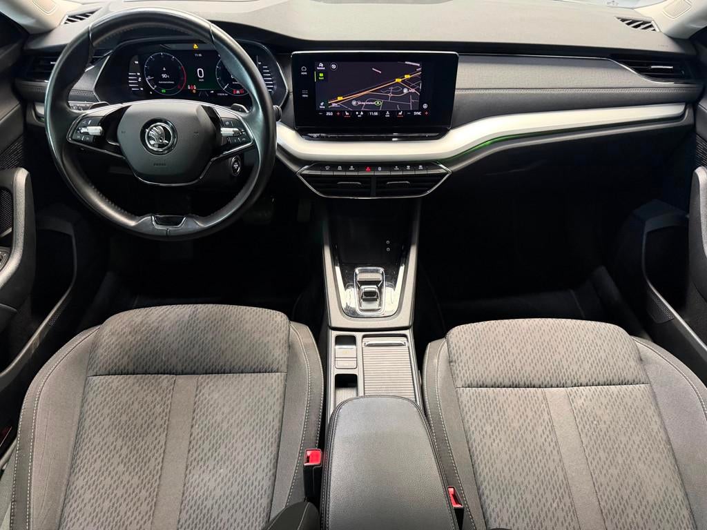 Skoda Octavia Combi 1.0 e-TSI Business Edition Plus|Head-up, Stof, Gebruikt, Automatische klimaatregeling, Met garantie (alle)