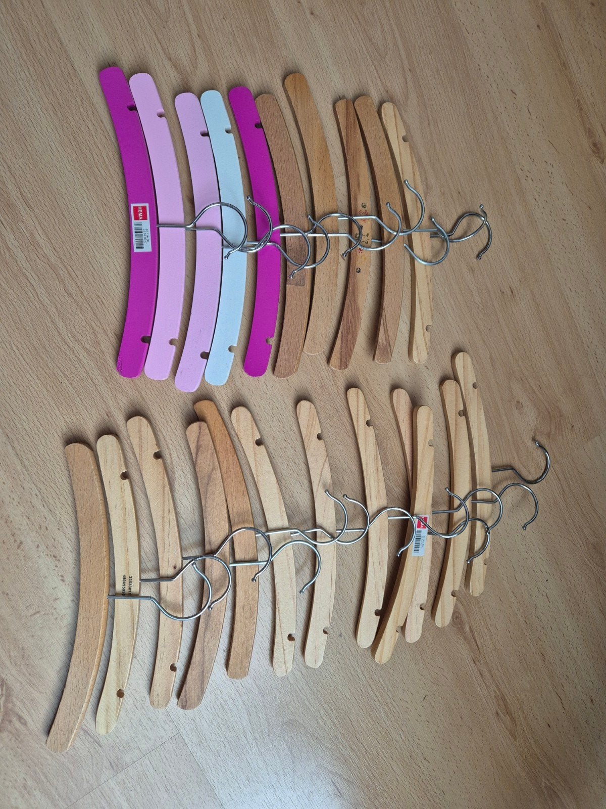 Baby kleding hangers, Ophalen, Zo goed als nieuw