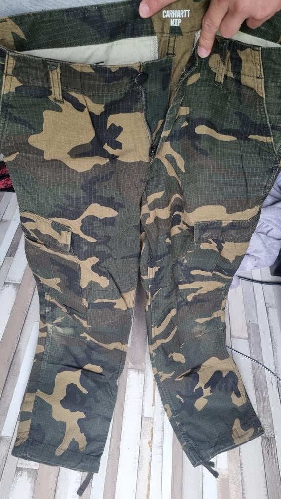 32x32 Carhartt WIP Aviation Camo. Nieuw €150, Overige kleuren, Carhartt, Overige maten, Ophalen of Verzenden