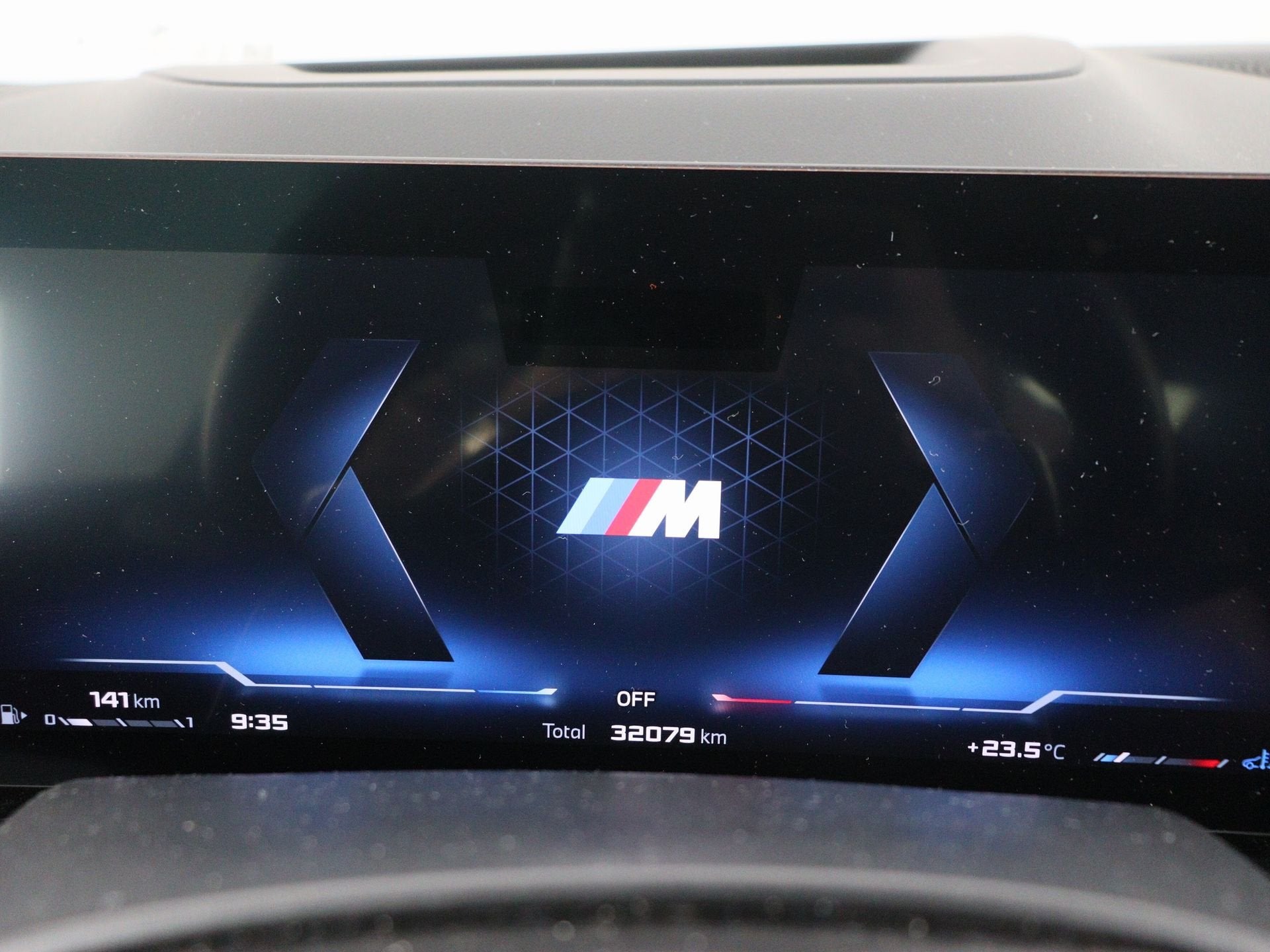 BMW X6 M60i xDrive Trekhaak (bj 2024, automaat), Auto's, Dealer onderhouden, Gebruikt, Vierwielaandrijving, SUV of Terreinwagen