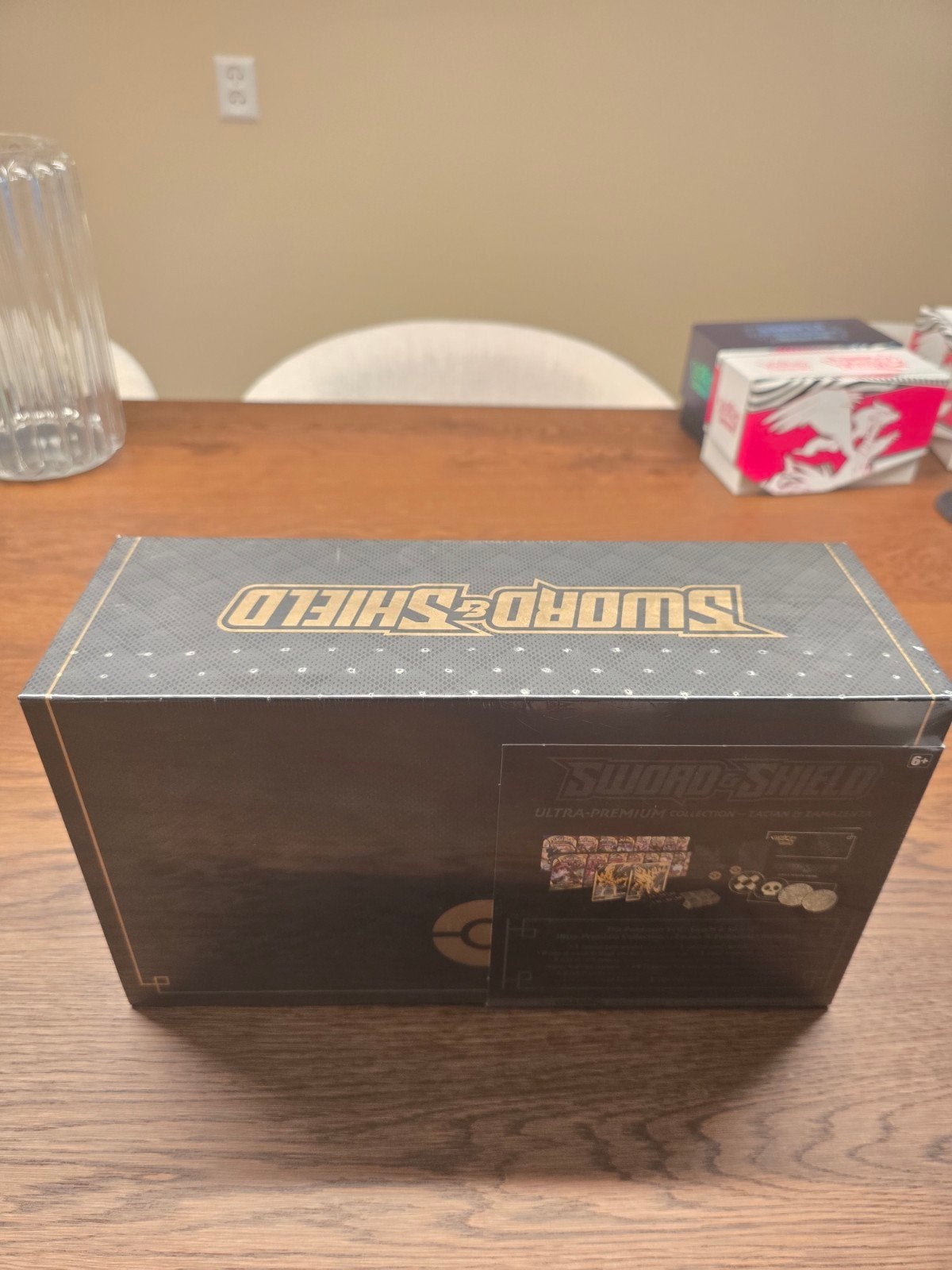 Pokémon Sword & Shield Ultra-Premium Collection Box, Ophalen of Verzenden, Nieuw, Boosterbox