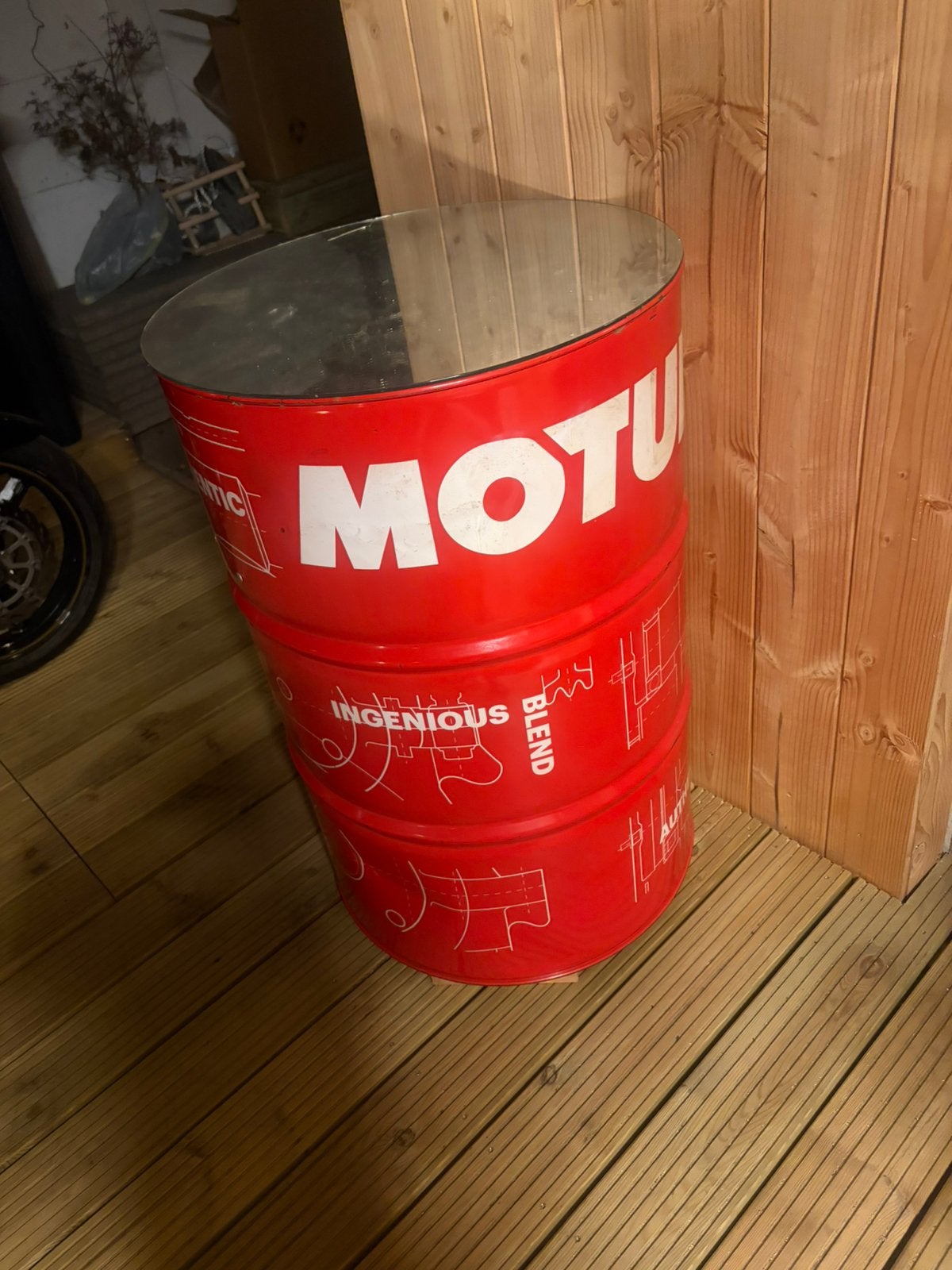 Tafel voor in mancave motul, Ophalen, Gebruikt