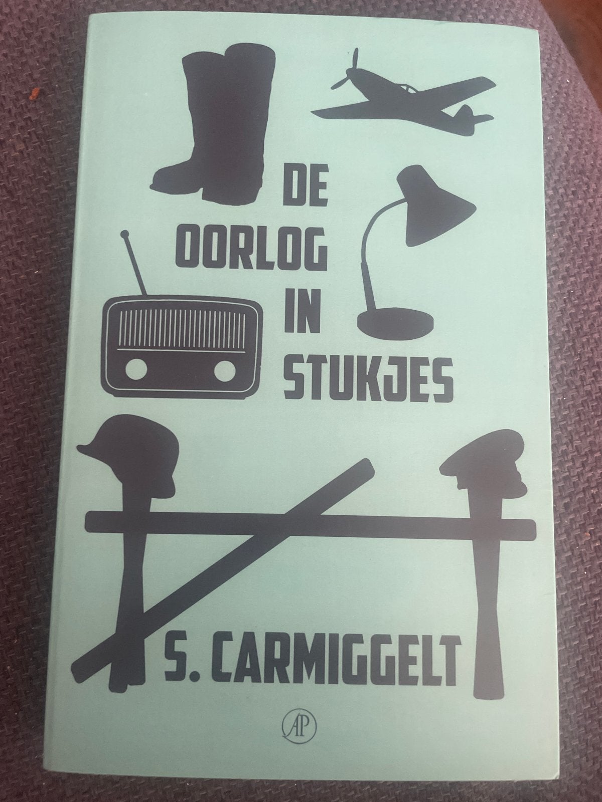 De Oorlog in Stukjes door Simon Carmiggelt, Ophalen of Verzenden, Gelezen