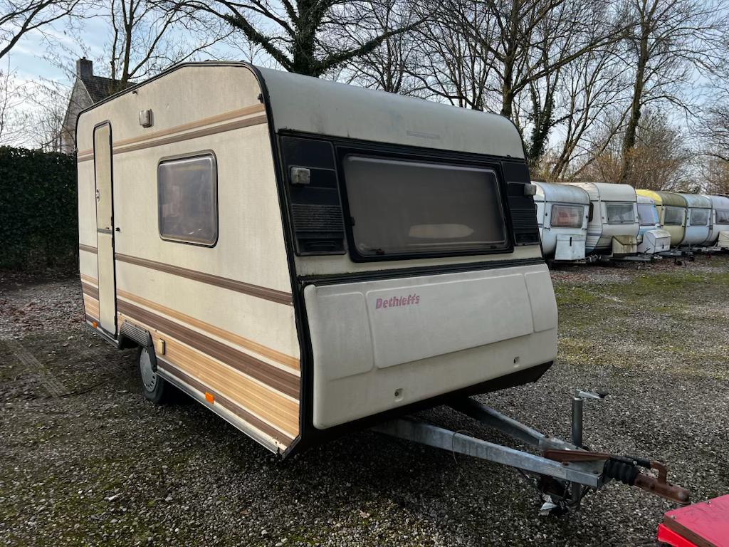 Dethleffs 1986 lichte waterschade met kenteken en tent, Rondzit, Hobby, Bedrijf, Tot en met 4