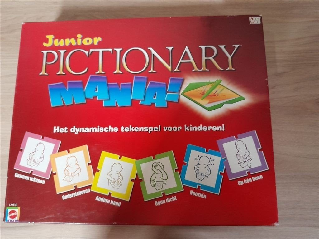 pictionary junior mania [s1247], Verzenden, Zo goed als nieuw