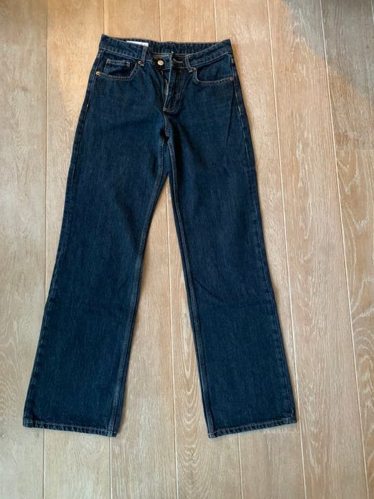 Zara jeans donkerblauw maat 36 valt iets kleiner, Kleding | Dames, Ophalen of Verzenden, Zo goed als nieuw, Blauw, W28 - W29 (confectie 36)
