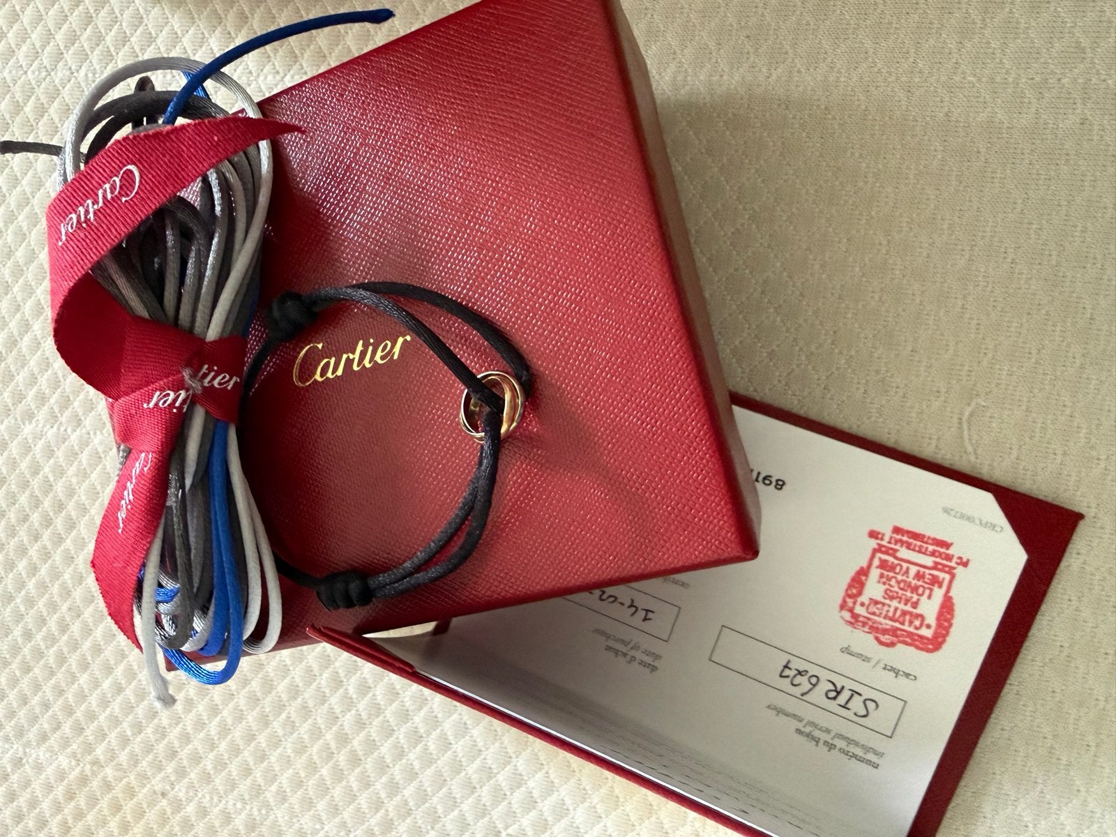 Cartier Trinity Armband 3 Goudsoorten met Certificaat, Ophalen of Verzenden, Zo goed als nieuw, Zwart, Goud