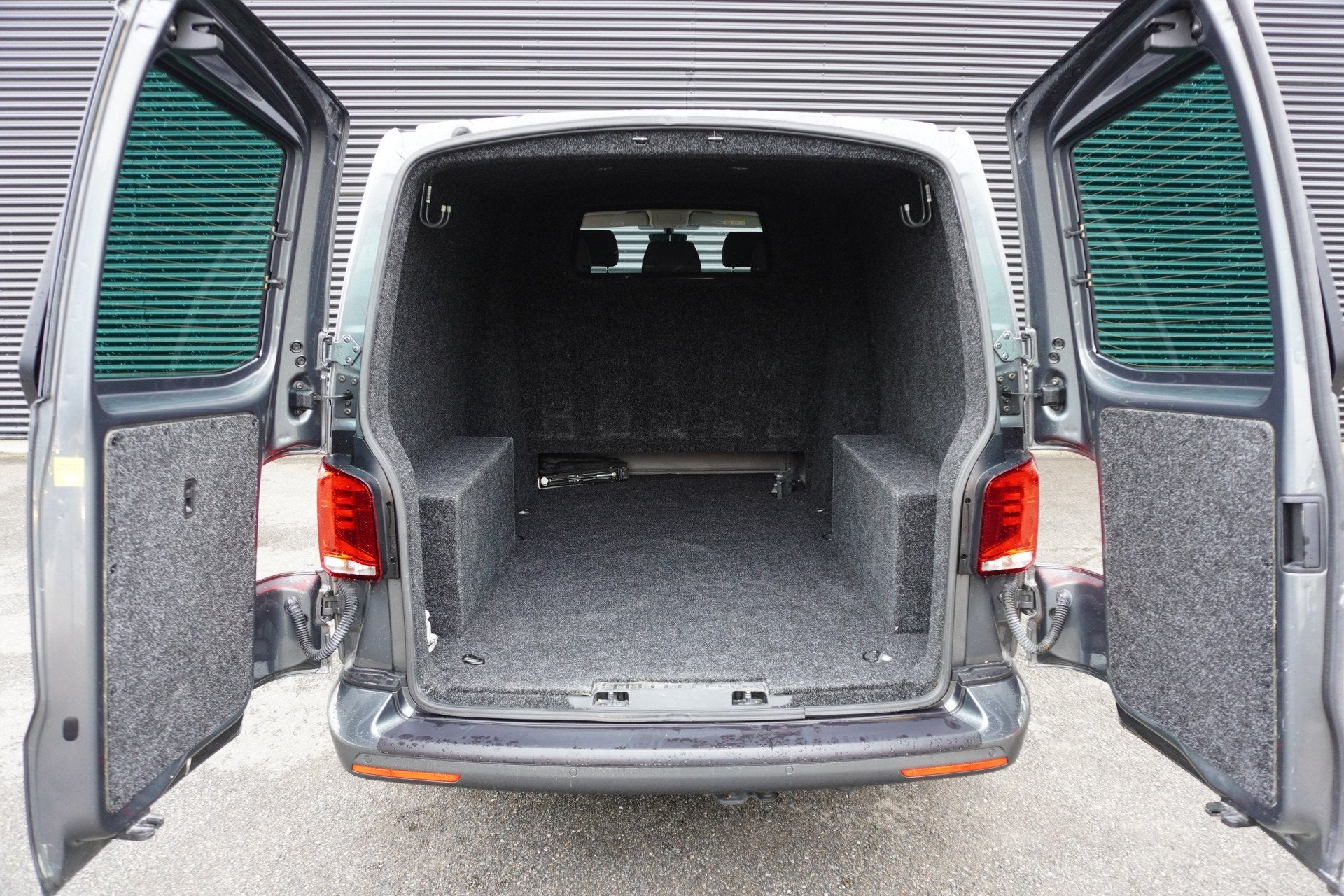 Volkswagen Transporter Bulli 150pk Automaat Dubbele cabine 2, Gebruikt, Euro 6, 4 cilinders, 150 pk