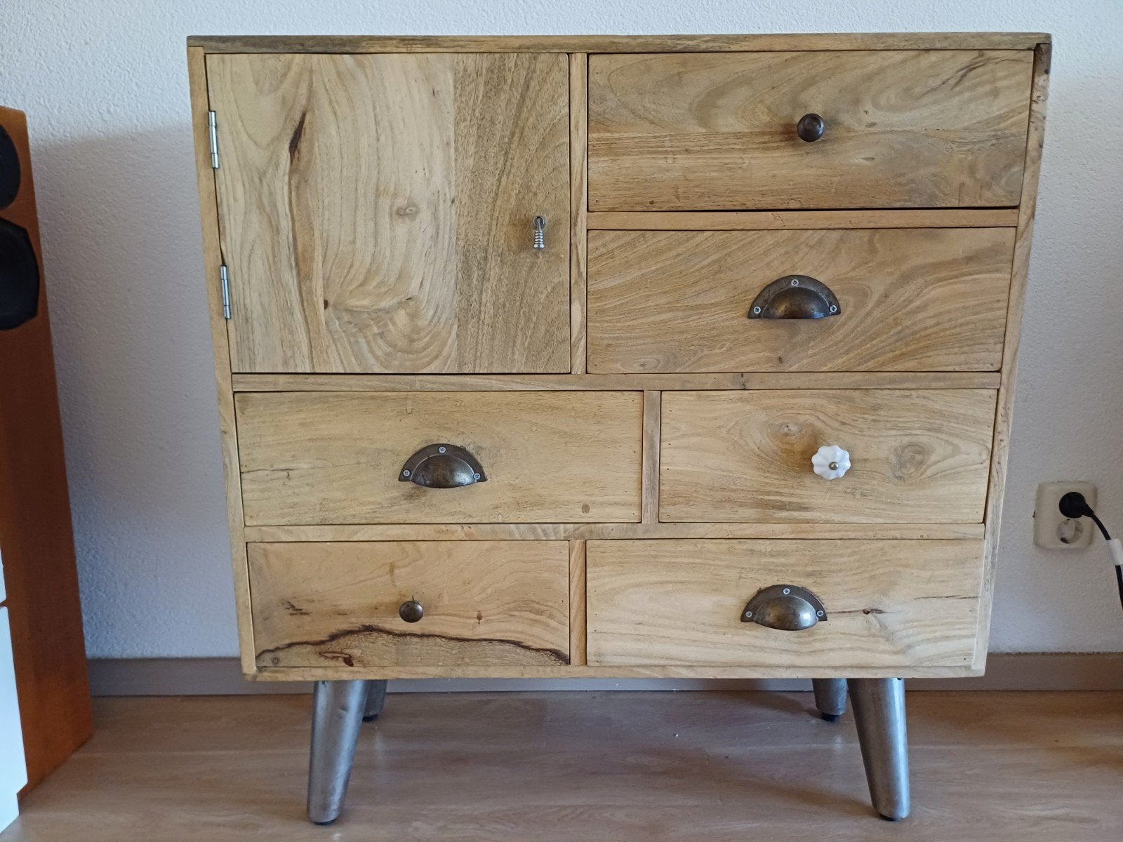 Houten ladekast met deurtje en diverse lades, Huis en Inrichting, Overige houtsoorten, Gebruikt, 5 laden of meer, Minder dan 100 cm