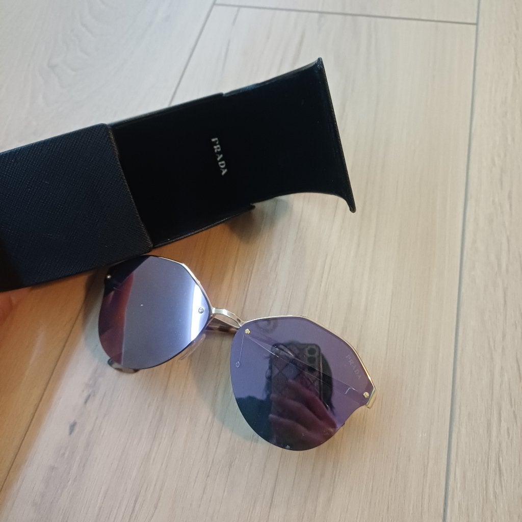 zonnebril Prada PR 64TS 1BC5R0 Catwalk, Sieraden, Tassen en Uiterlijk, Overige merken, Zonnebril, Paars, Ophalen of Verzenden