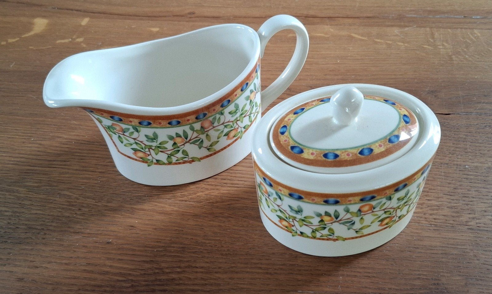 melkkan en suikerpot Johnson Brothers Lemon Tree servies, Antiek en Kunst, Antiek | Servies compleet, Ophalen