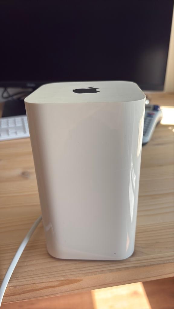 AirPort Time Capsule model A1470, Ophalen of Verzenden, Gebruikt, Router
