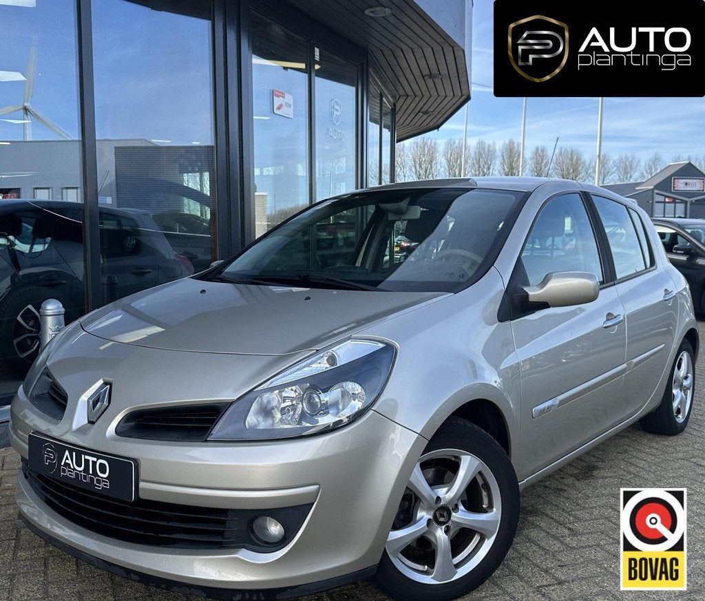 Renault Clio 1.6-16V Initiale 111PK | Zeer Nette Staat | LUX, Voorwielaandrijving, Gebruikt, Parkeersensor, 4 cilinders