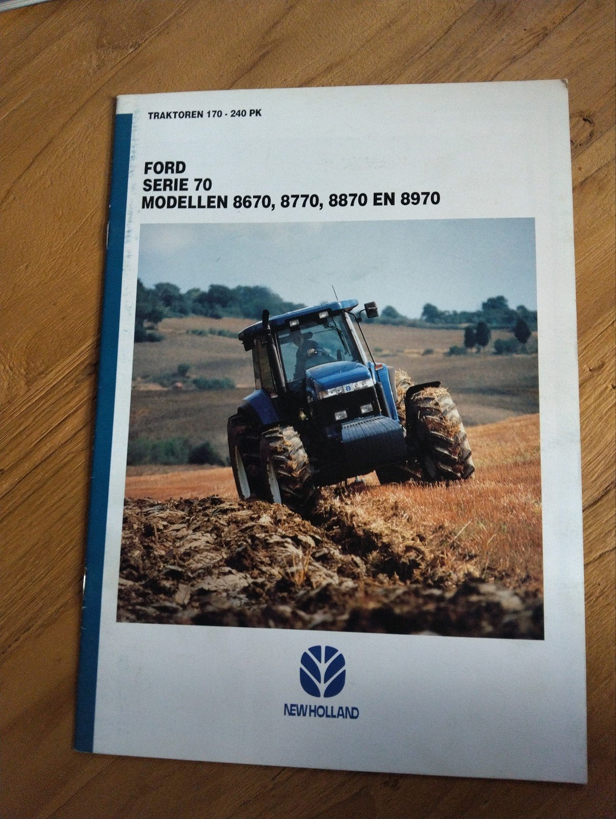 New Holland Ford trekker folder, Boeken, Catalogussen en Folders, Ophalen of Verzenden, Nieuw