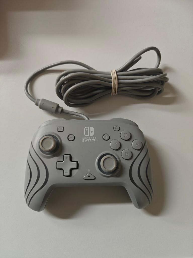 Nintendo Switch Controller. Pdp Afterglow, Overige genres, 1 speler, Ophalen of Verzenden, Zo goed als nieuw