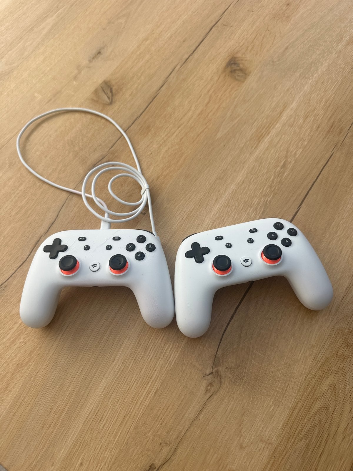 Twee Google Stadia controllers - Wit, Google, Ophalen of Verzenden, Zo goed als nieuw, PC