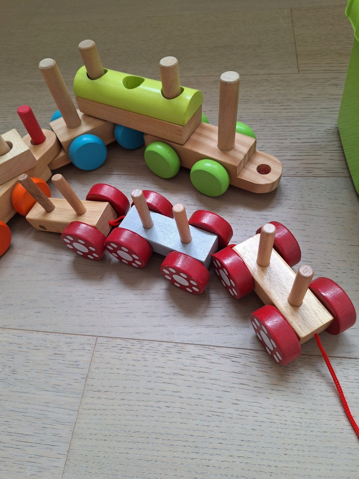 houten treintjes met blokken, Ophalen of Verzenden