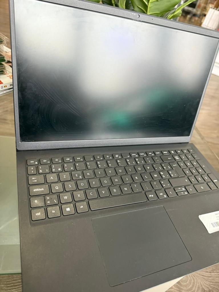 DELL VOSTRO 3510, Computers en Software, Windows Laptops, 2 tot 3 Ghz, 15 inch, Ophalen of Verzenden, Zo goed als nieuw