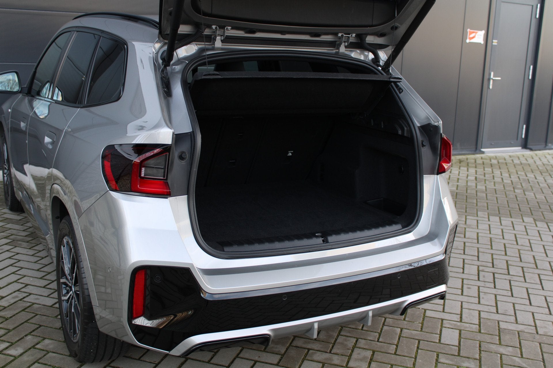Foto 37 van BMW X1 sDrive20i | BTW | M-SPORT | KEYLESS | HUD | 360 CAM |