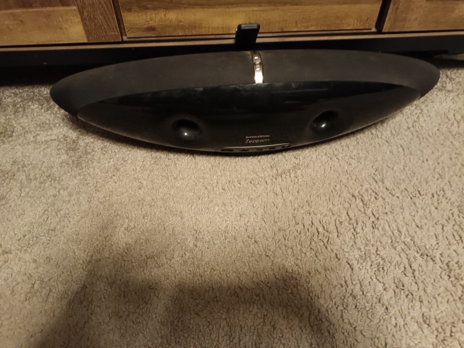 Bowers & Wilkins Zeppelin - Aan/uit knop defect, Audio, Tv en Foto, AUX-ingang, Overige typen, Ophalen of Verzenden, Bowers & Wilkins (B&W)