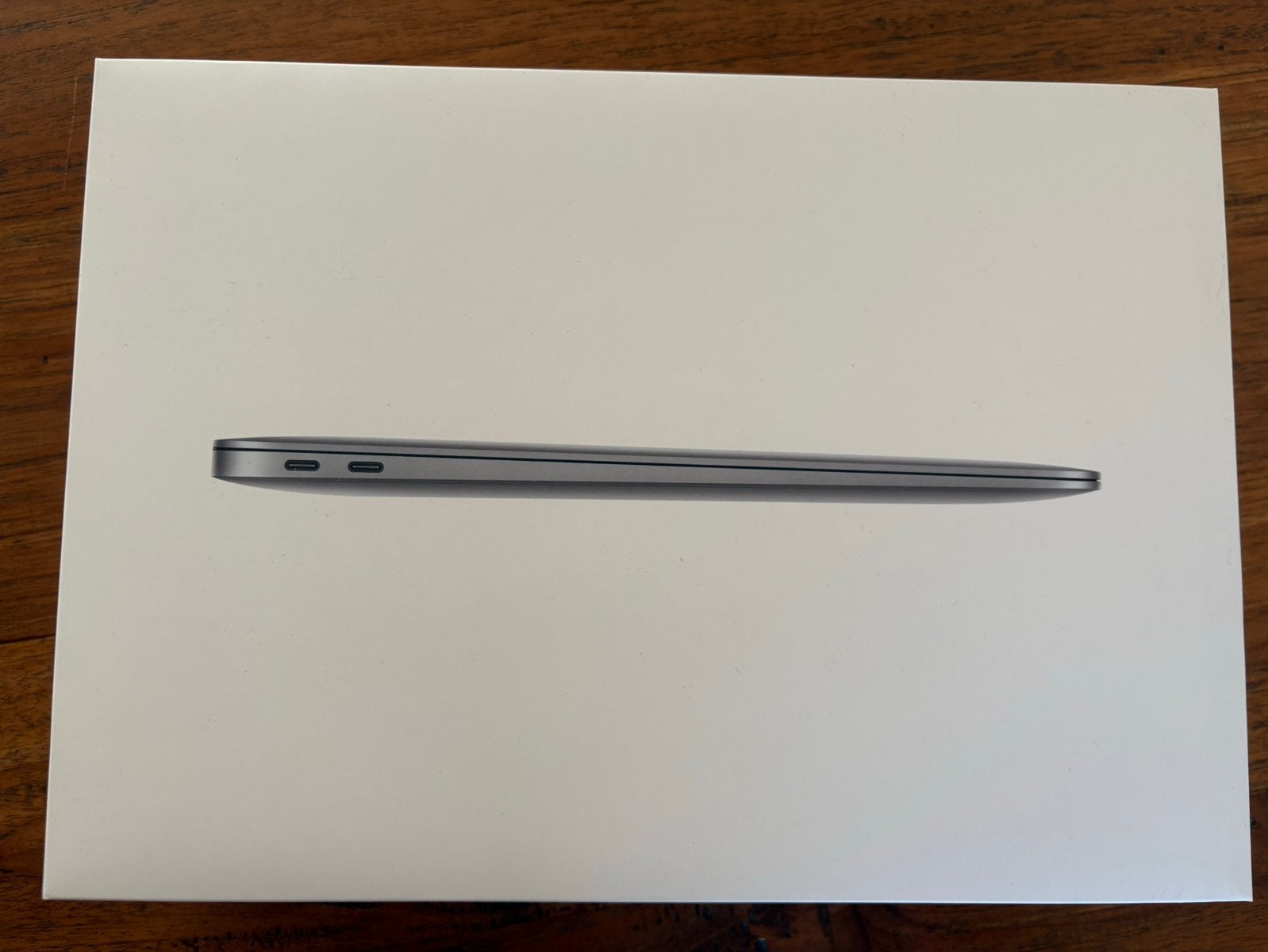 Foto 10 van MacBook Air 2020 13” Space Gray 1 van 2.