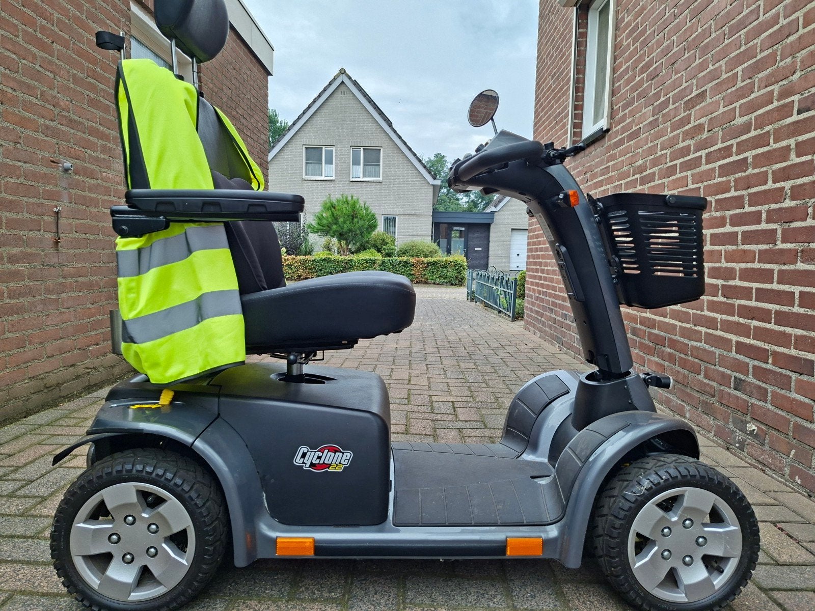 Scootmobiel, Ophalen, Zo goed als nieuw, 16 km/u of meer