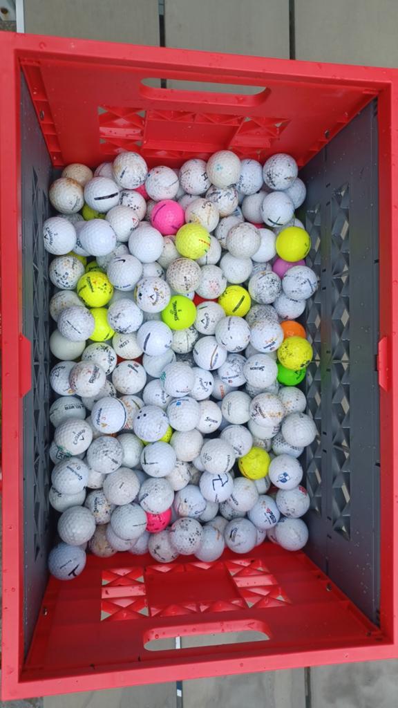 200 golfballen - Diverse merken en types, Ophalen, Gebruikt, Bal(len)