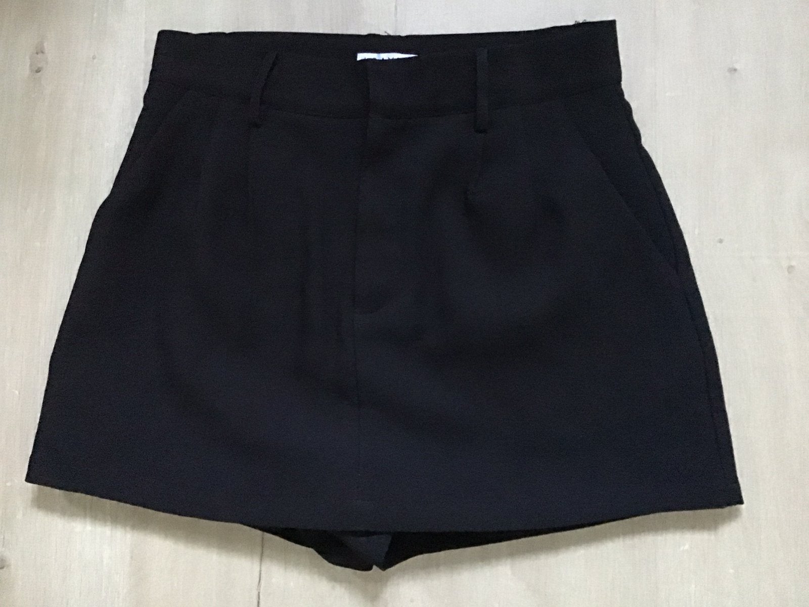 Korte zwarte broek, Loavies, maat S, Kleding | Dames, Rokken, Zwart, Ophalen of Verzenden, Zo goed als nieuw, Maat 36 (S)