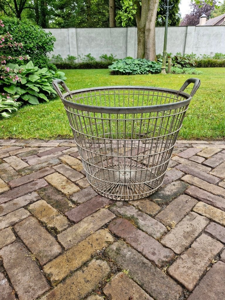 brocante oude aardappelmand diameter is 43 cm en diep 37 cm, Ophalen