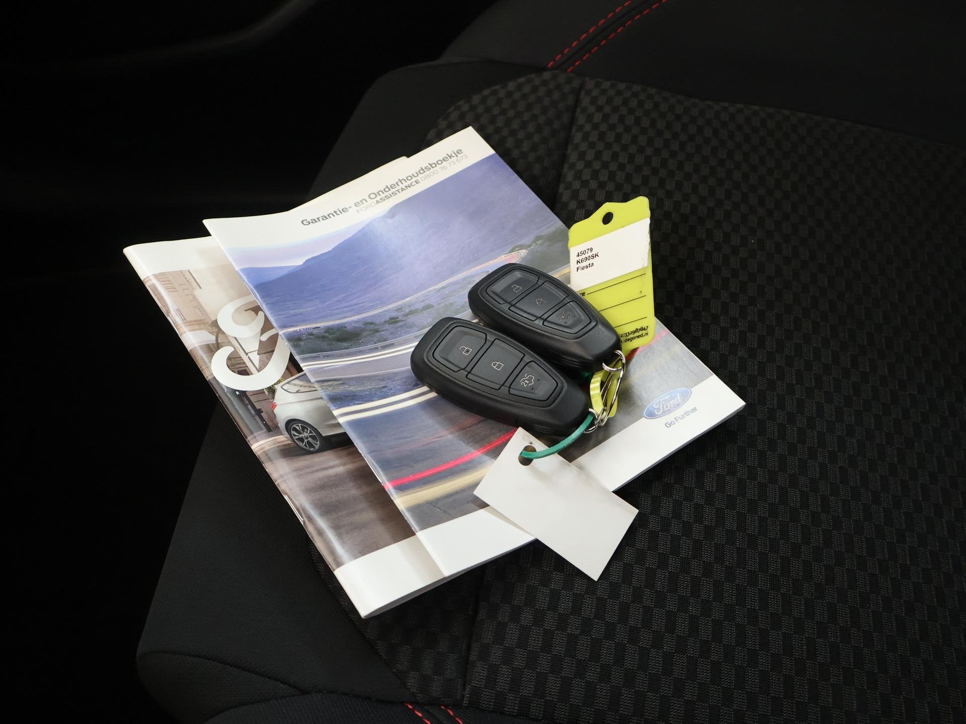 Foto 27 van Ford Fiesta 1.0 EcoBoost ST-Line | Navigatie | Climate Contr