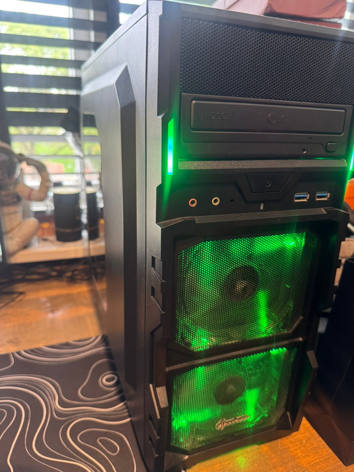 Krachtige game pc + hyper x muismat moet zsm weg!!, Ophalen of Verzenden, Zo goed als nieuw, Gaming, SSD