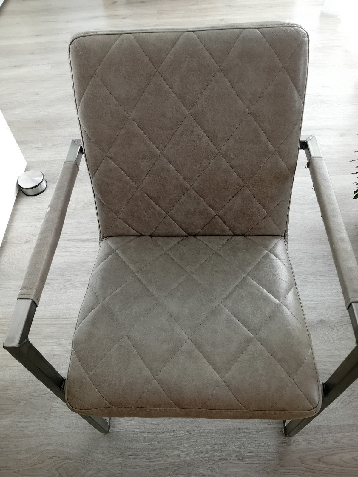 3 eetkamerstoelen met beschadiging, Huis en Inrichting, Ophalen, Gebruikt, Drie, Leer