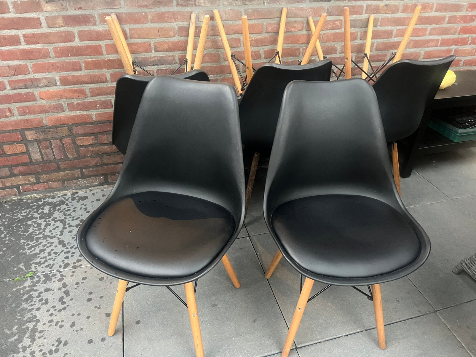8 Tuintafel stoelen, Ophalen, Zo goed als nieuw, Zwart