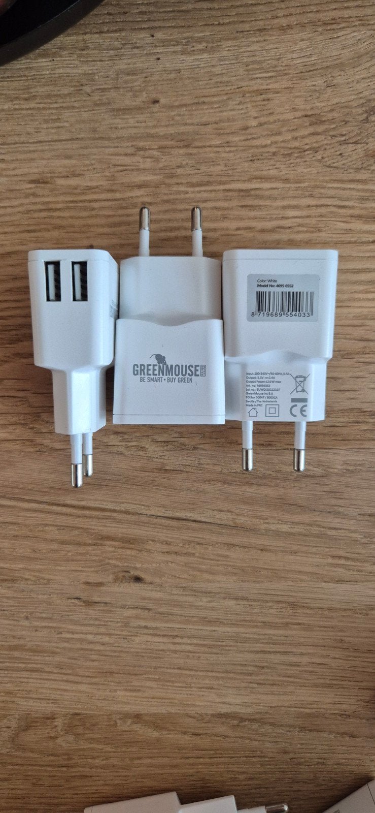 GreenMouse USB-A Oplader (12W) - Wit, Universeel, Adapter, Ophalen of Verzenden, Zo goed als nieuw