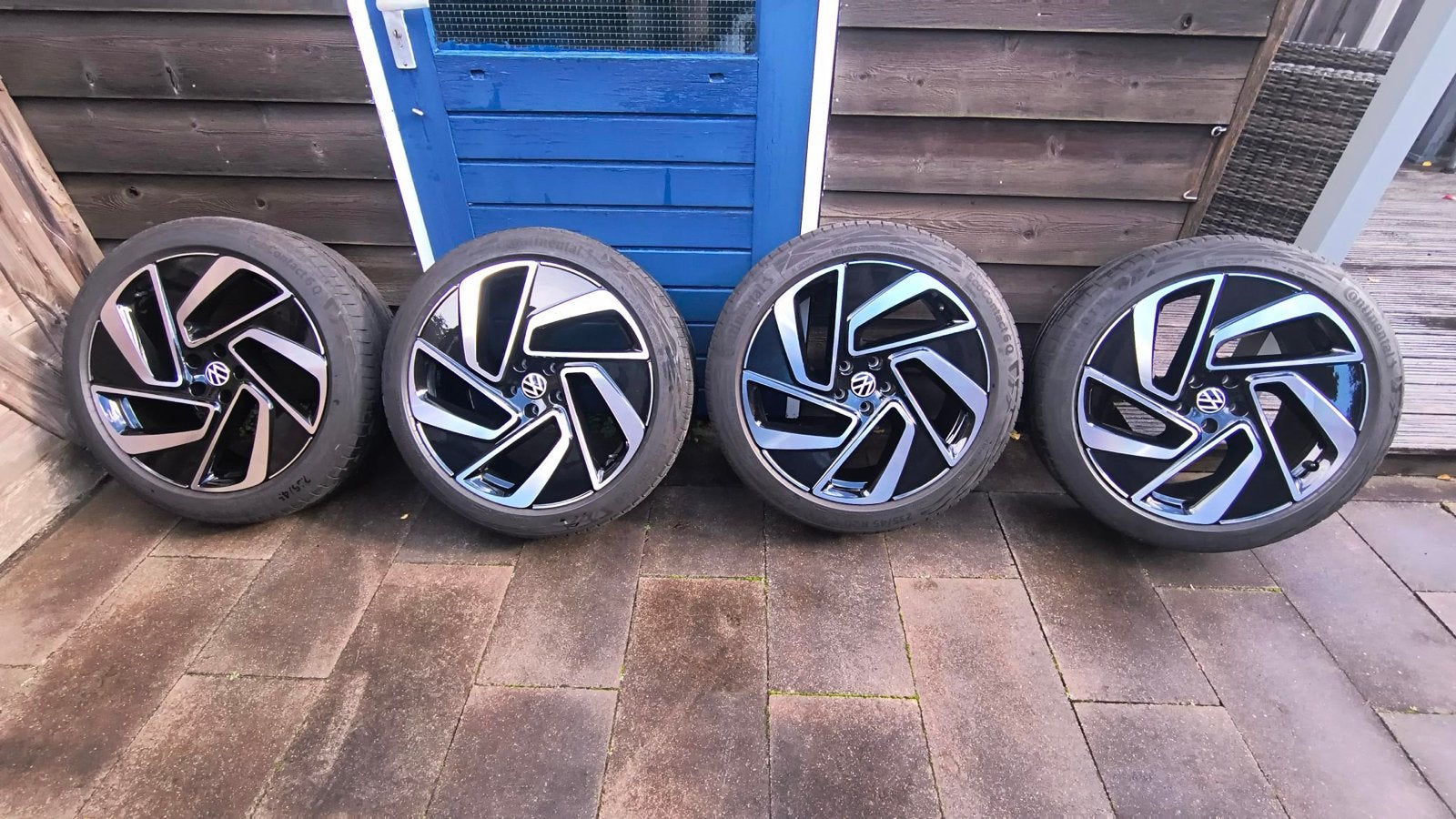 VW ID7 20 inch Montreal velgen met Continental zomerbanden, Ophalen, Gebruikt, Banden en Velgen, 235 mm