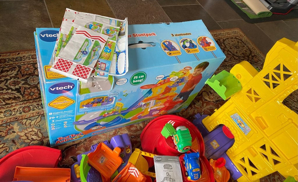 VTech Toet Toet Auto's Super Stuntpark + Brug met wegdelen, 2 tot 4 jaar, VTech Electronics Europe B.V., Postbus 1000, 5900 BA Venlo, Nederland