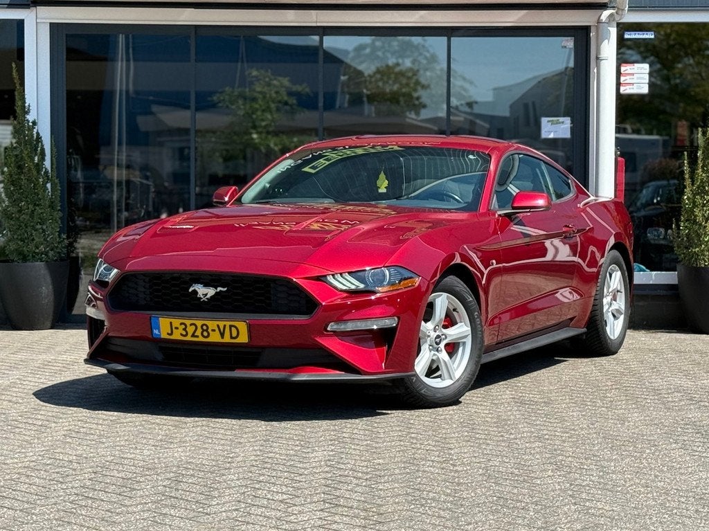 Ford Mustang Fastback 310 PK / Nieuwstaat !, Auto's, Automaat, 309 pk, Achterwielaandrijving, Gebruikt