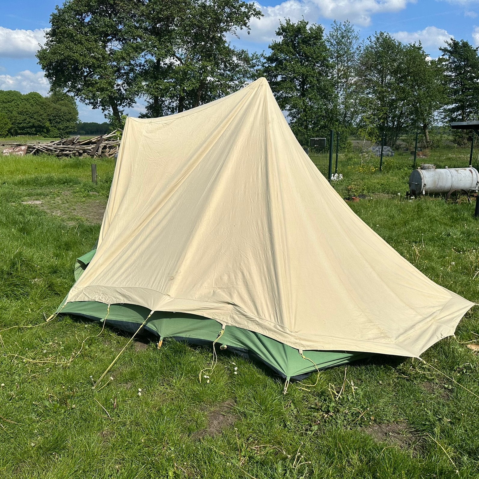 Vrijbuiter 4 persoons pyramidetent, Caravans en Kamperen, Ophalen of Verzenden, Gebruikt, Tot en met 4