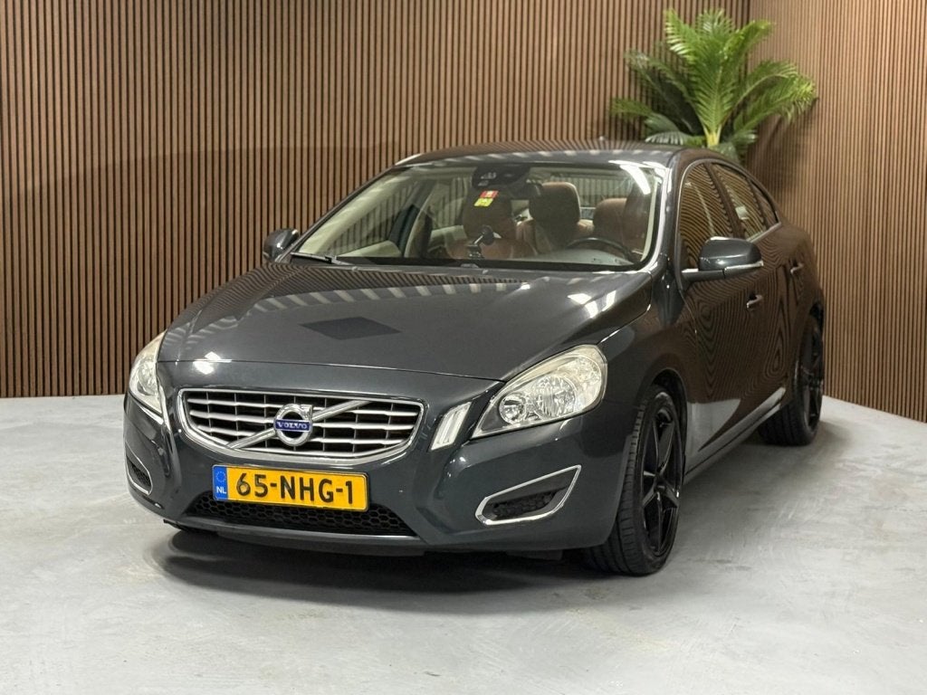 Volvo S60 2.0T Intro Ed. (bj 2010, automaat), Auto's, Euro 5, 4 cilinders, S60, Origineel Nederlands