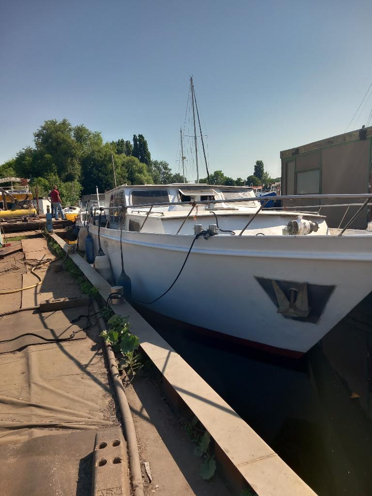Valkkruizer 12.5 x 4.2 en sloep, Watersport en Boten, Staal, Gebruikt, Binnenboordmotor, Diesel