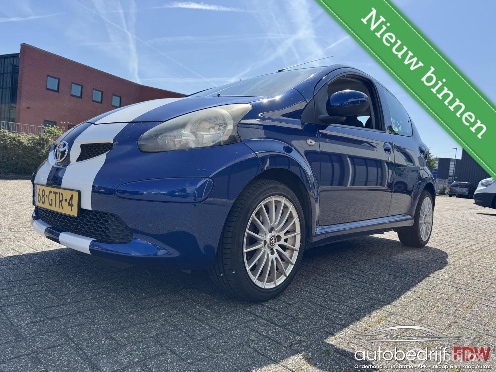Toyota Aygo 1.0-12V Sport/5DEURS/LM VELGEN/ELEKTR.RAMEN/, Voorwielaandrijving, Gebruikt, 68 pk, Origineel Nederlands