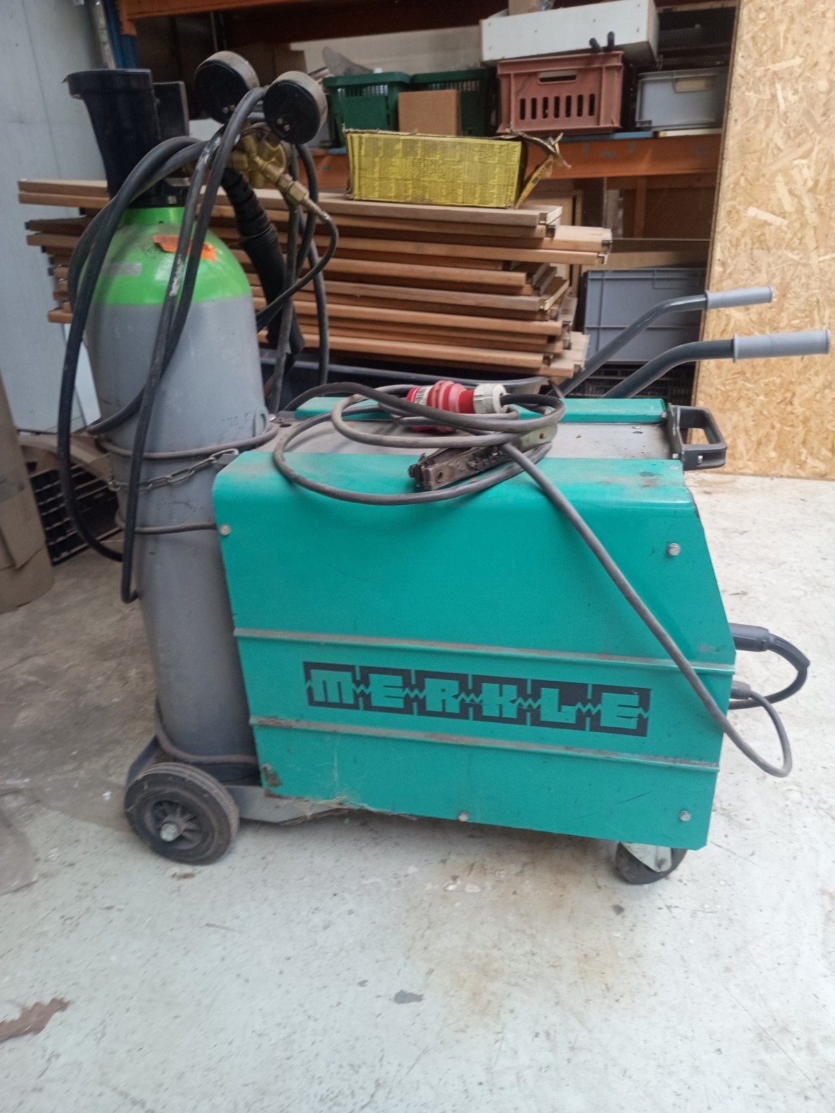 Merkle M 211 K MIG/MAG lasapparaat met gasfles, Ophalen, Gebruikt, 150 tot 250 ampère, Co2